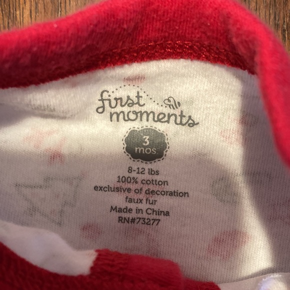 Set of (2) Baby Christmas Outfits Carter’s onesie 9M First Moments Footsie 3M - Picture 10 of 16